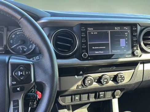 Used 2023 Toyota Tacoma SR5 w/ SR5 Appearance Package image 9