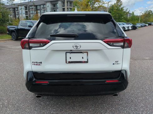 Used 2025 Toyota RAV4 SE AWD/4WD image 5