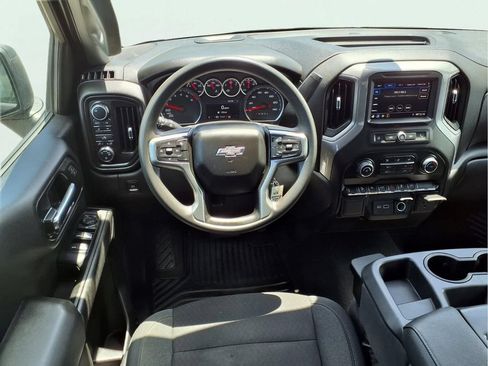 Used 2022 Chevrolet Silverado 1500 Custom Trail Boss w/ Safety Confidence Package AWD/4WD image 7