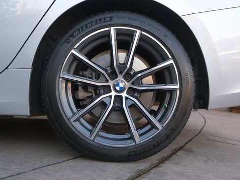 Used 2019 BMW 330i Sedan w/ Driving Assistance Package image 44