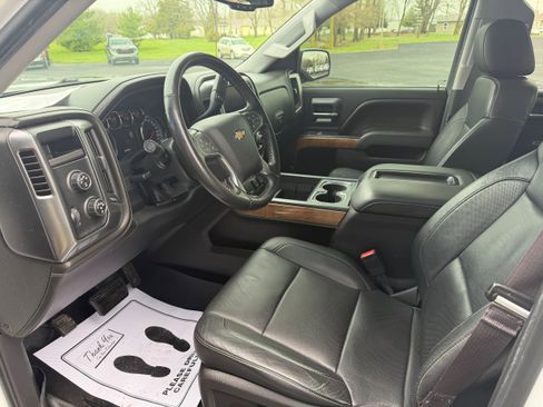 Used 2015 Chevrolet Silverado 1500 LTZ w/ LTZ Plus Package AWD/4WD image 18