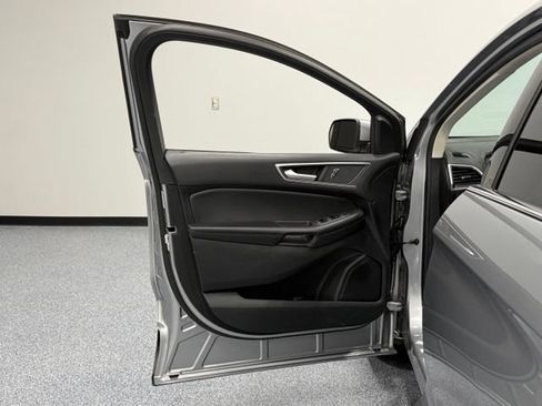 Used 2024 Ford Edge SEL AWD/4WD image 9