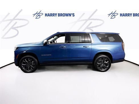 New 2026 Chevrolet Suburban Premier image 32