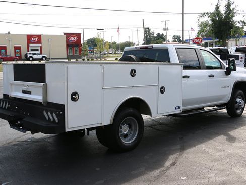 Used 2025 Chevrolet Silverado 3500 W/T w/ WT Convenience Package AWD/4WD image 5