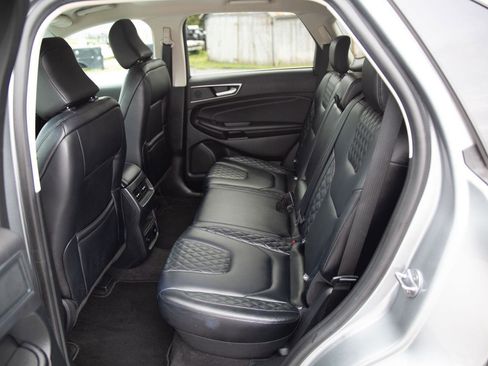 Used 2024 Ford Edge Titanium image 21