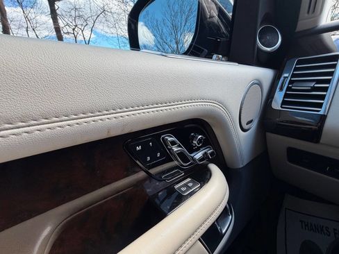 Used 2022 Land Rover Range Rover Westminster Edition image 21