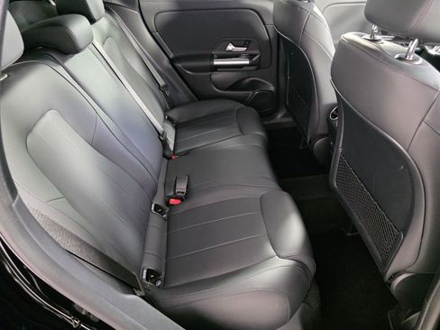 Certified 2025 Mercedes-Benz GLA 250 image 25