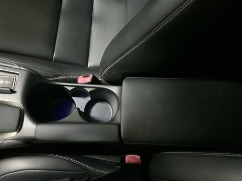 Used 2014 Lexus CT 200h FWD image 28