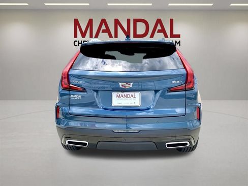 Used 2025 Cadillac XT4 Premium Luxury FWD image 7