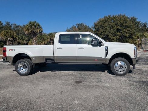 New 2026 Ford F450 King Ranch w/ FX4 Off-Road Package image 4