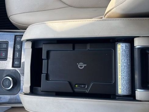 Used 2020 Toyota Highlander Limited image 41