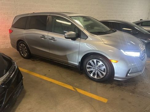 Used 2022 Honda Odyssey EX-L image 3
