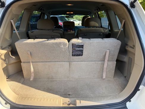 Used 2013 Toyota Highlander FWD image 15