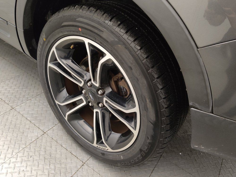 Used 2015 Ford Explorer Sport w/ Equipment Group 401A AWD/4WD image 31