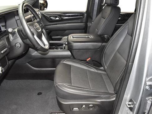 Used 2023 GMC Yukon Denali AWD/4WD image 14