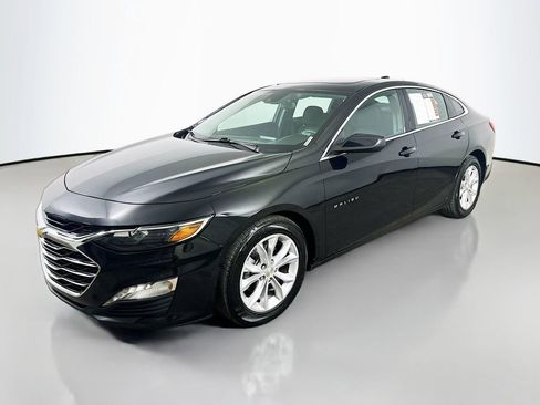 Used 2024 Chevrolet Malibu LT image 3