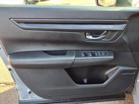 Used 2026 Honda CR-V LX image 12