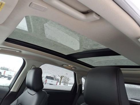 Certified 2022 Ford Edge SEL w/ Convenience Package image 14