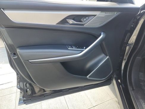 Used 2025 Jaguar F-PACE R-Dynamic S image 27