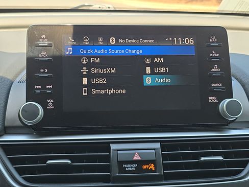 Used 2018 Honda Accord Touring image 22