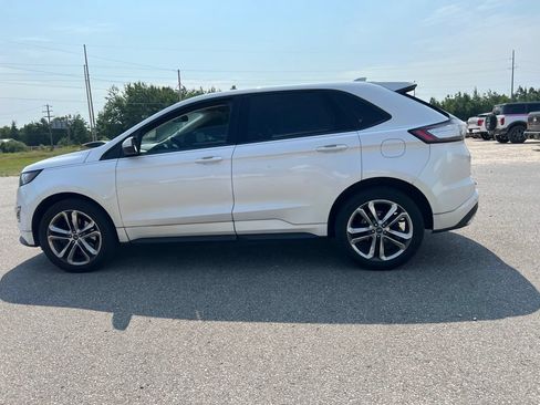 Used 2017 Ford Edge Sport w/ Technology Package AWD/4WD image 7