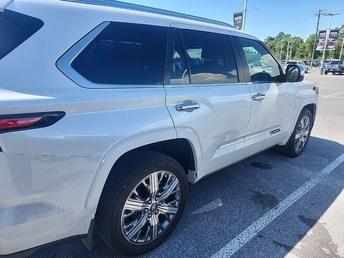 Used 2025 Toyota Sequoia Capstone image 17