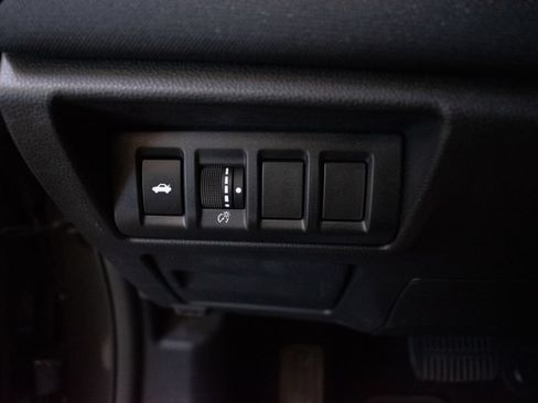 Used 2024 Subaru Legacy AWD/4WD image 17