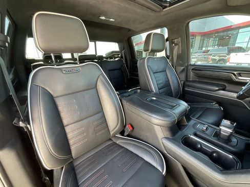 Used 2022 GMC Sierra 1500 AT4X image 19
