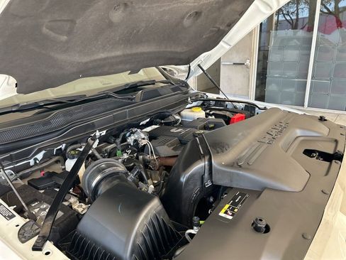 Used 2024 RAM 2500 Big Horn image 10