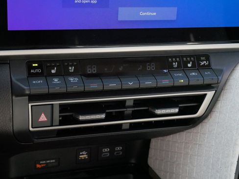 Certified 2026 Toyota Camry XLE AWD/4WD image 23