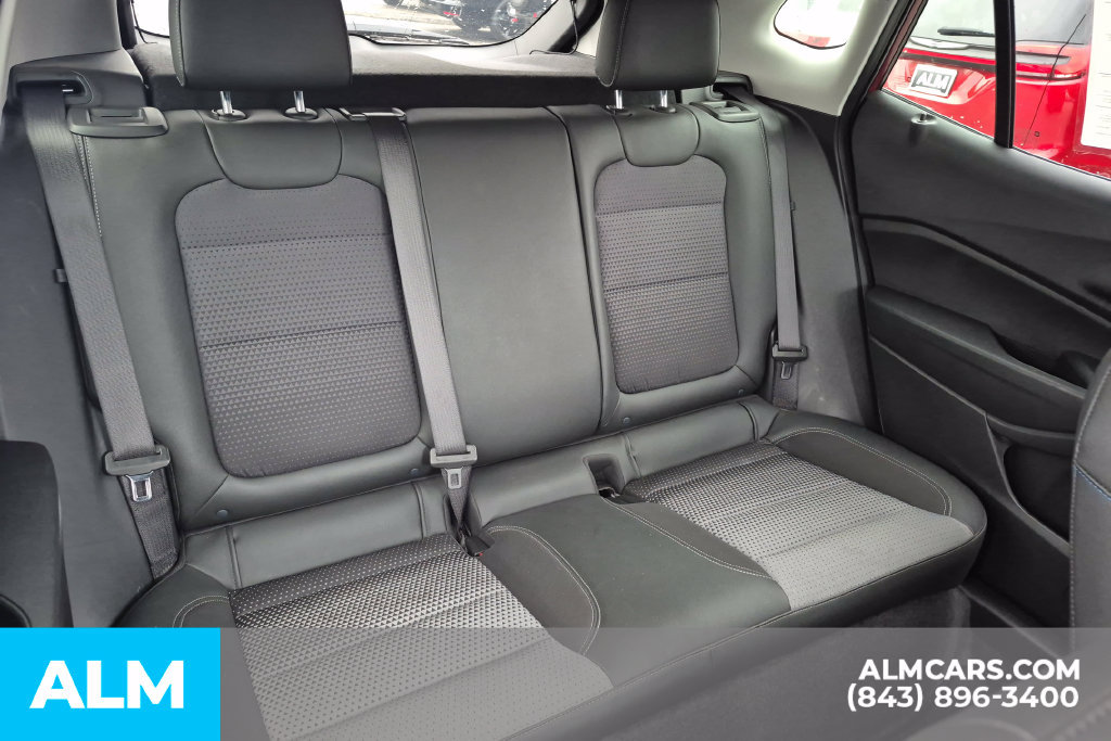 Used 2025 Chevrolet Trax LT FWD image 20