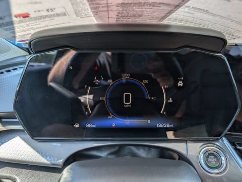 Used 2025 Chevrolet Trax ACTIV w/ Sunroof Package FWD image 21