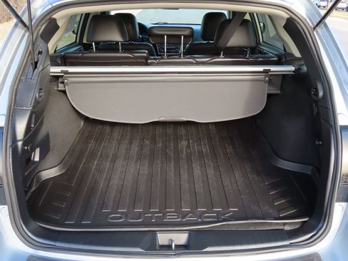 Used 2019 Subaru Outback 3.6R Limited w/ Popular Package #2 image 20