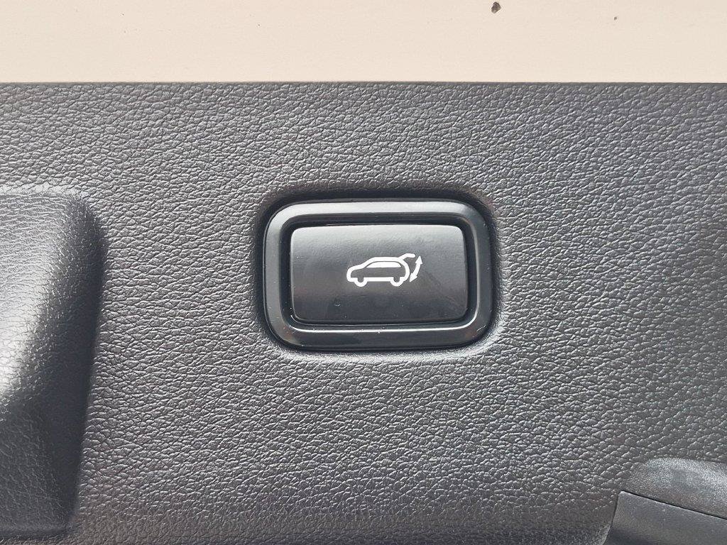 Certified 2023 Kia Sportage X-Line w/ X-Line Premium Package AWD/4WD image 8