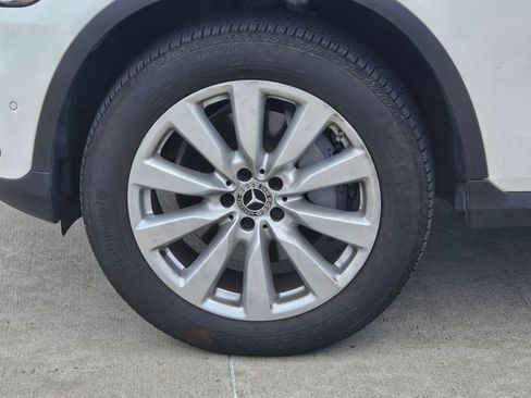 Used 2020 Mercedes-Benz GLC 300 image 14