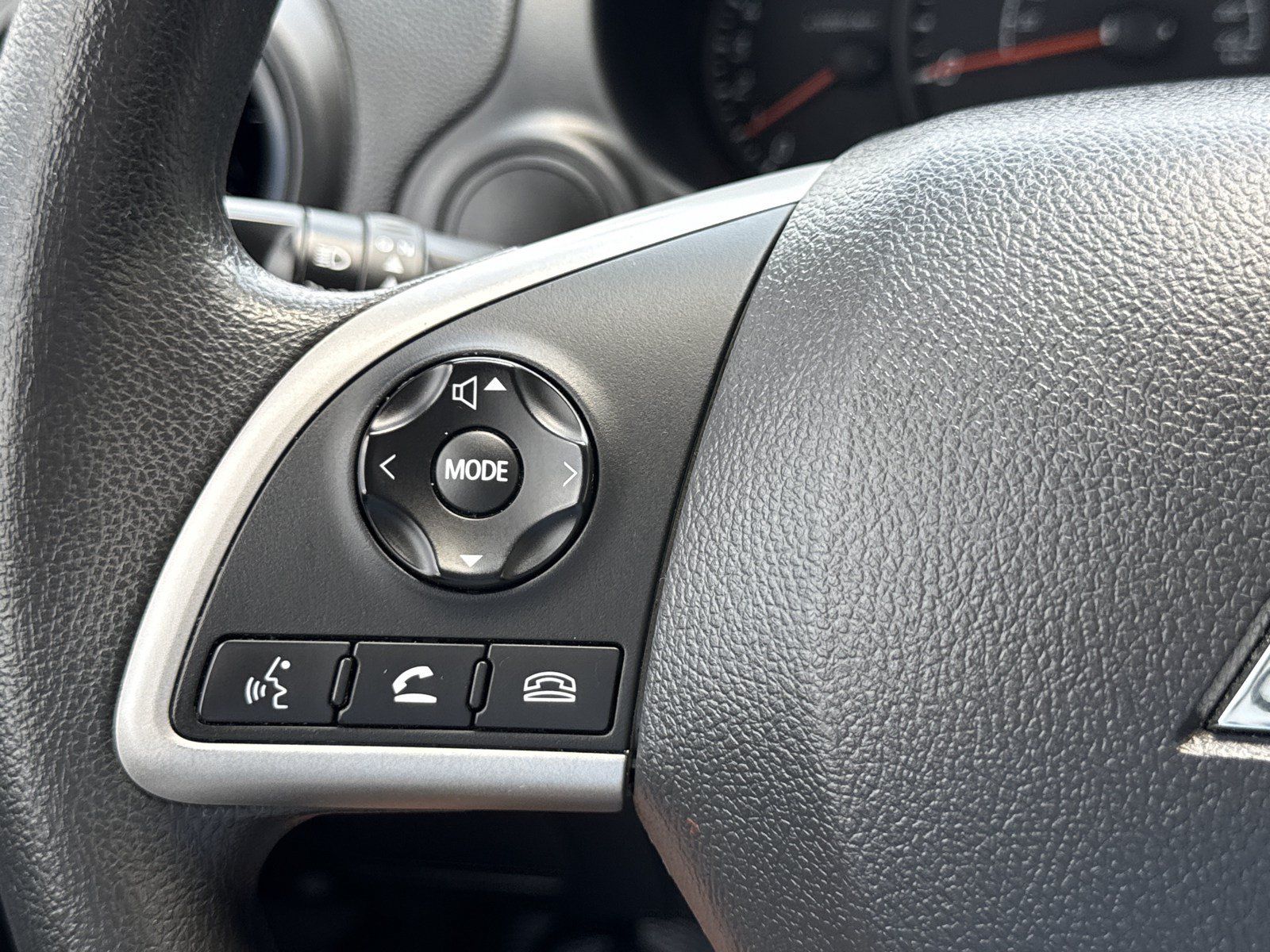 Used 2024 Mitsubishi Mirage LE FWD image 18