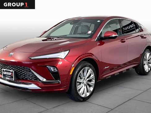 Certified 2025 Buick Envista Avenir FWD image 1