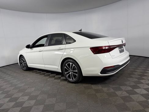 Used 2025 Volkswagen Jetta Sport FWD image 10