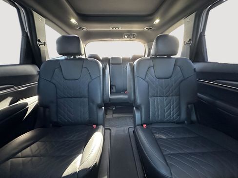 Used 2025 Kia Telluride SX X-Line image 13