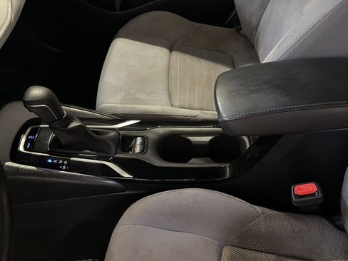 Used 2020 Toyota Corolla SE FWD image 26