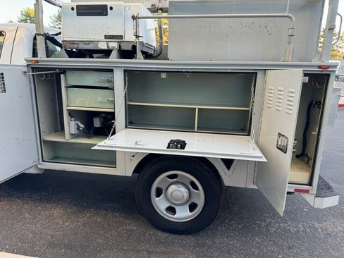 Used 2008 Ford F350 XL image 9