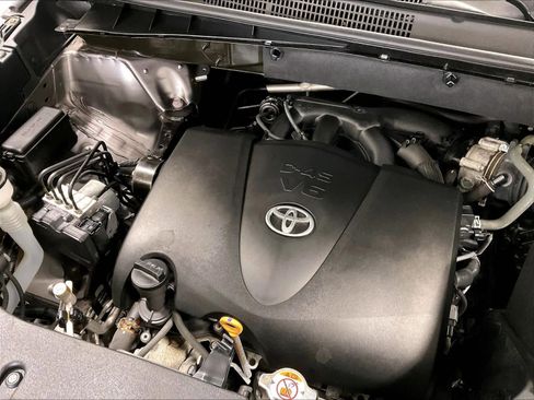 Used 2018 Toyota Highlander Limited image 36