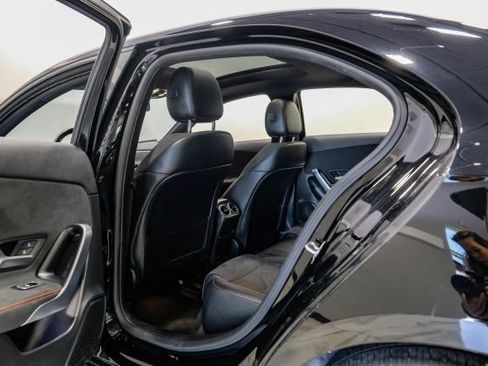 Used 2020 Mercedes-Benz A 220 4MATIC image 40