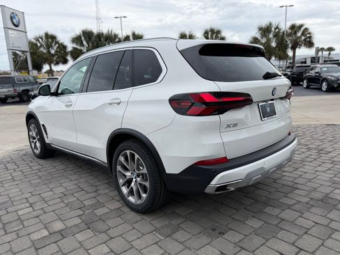 Certified 2024 BMW X5 sDrive40i w/ Premium Package image 11