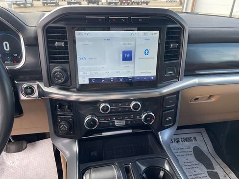 Used 2022 Ford F150 Lariat image 15