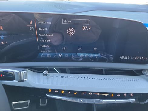 New 2026 Cadillac Optiq Luxury 1 image 23