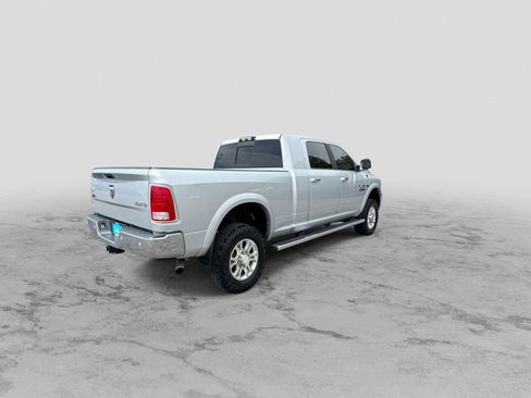 Used 2018 RAM 2500 Laramie AWD/4WD image 8
