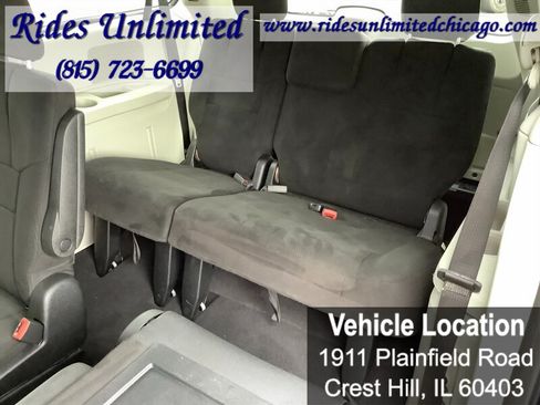 Used 2012 Dodge Grand Caravan SXT w/ Entertainment Group 1 FWD image 25