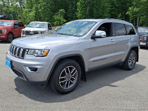 Used 2021 Jeep Grand Cherokee Limited w/ Trailer Tow Group IV AWD/4WD image 3
