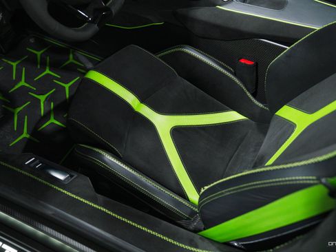 Used 2021 Lamborghini Aventador SVJ image 30